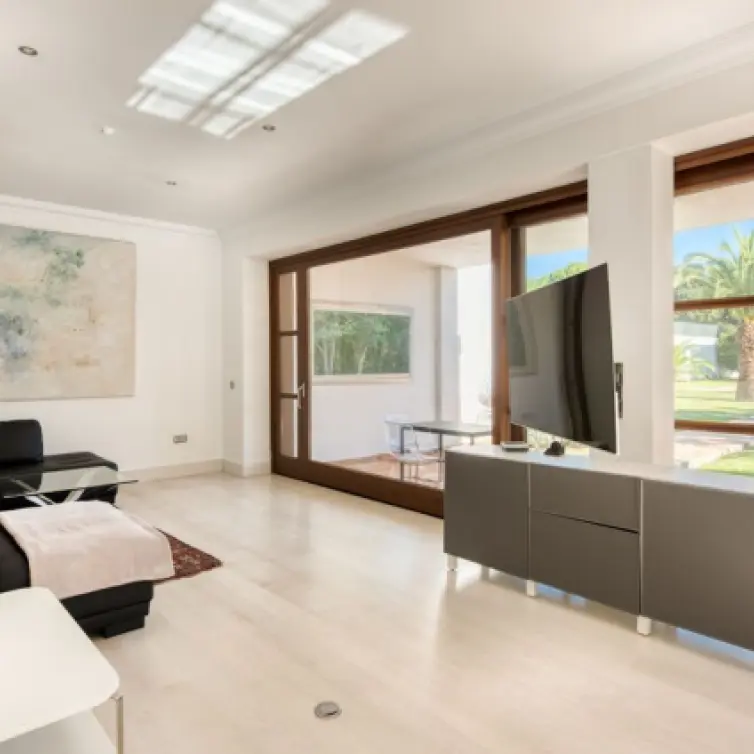 Venta de villa independiente en Guadalmina Baja