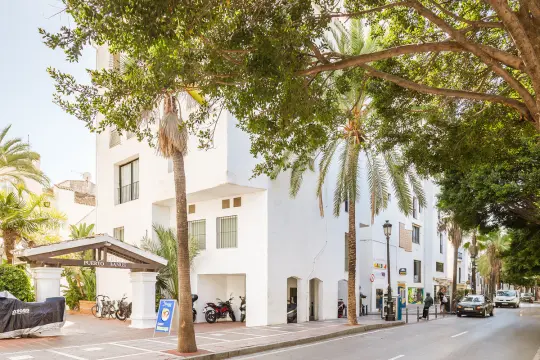 Image 1 thumb