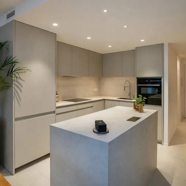 Sale of middle floor apartment in Benalmadena Pueblo