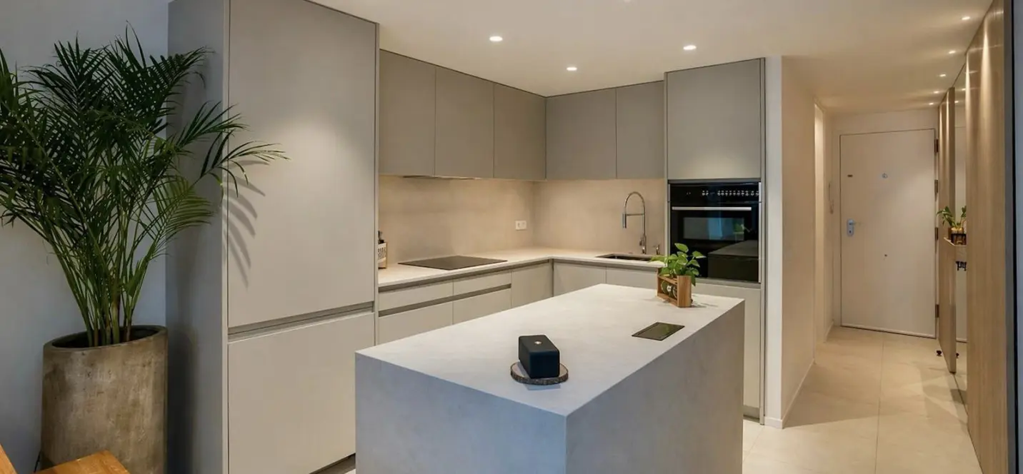 Sale of middle floor apartment in Benalmadena Pueblo 2