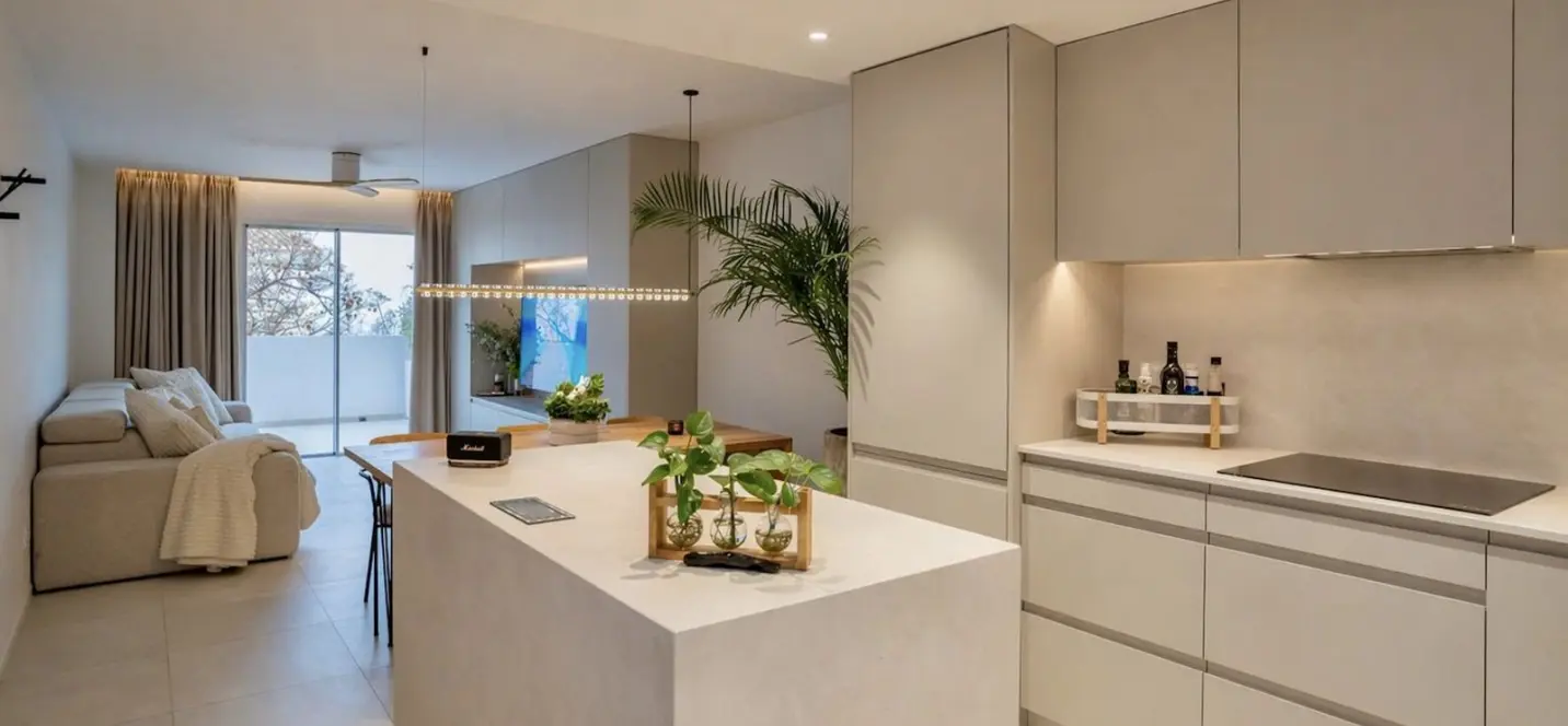 Sale of middle floor apartment in Benalmadena Pueblo 4