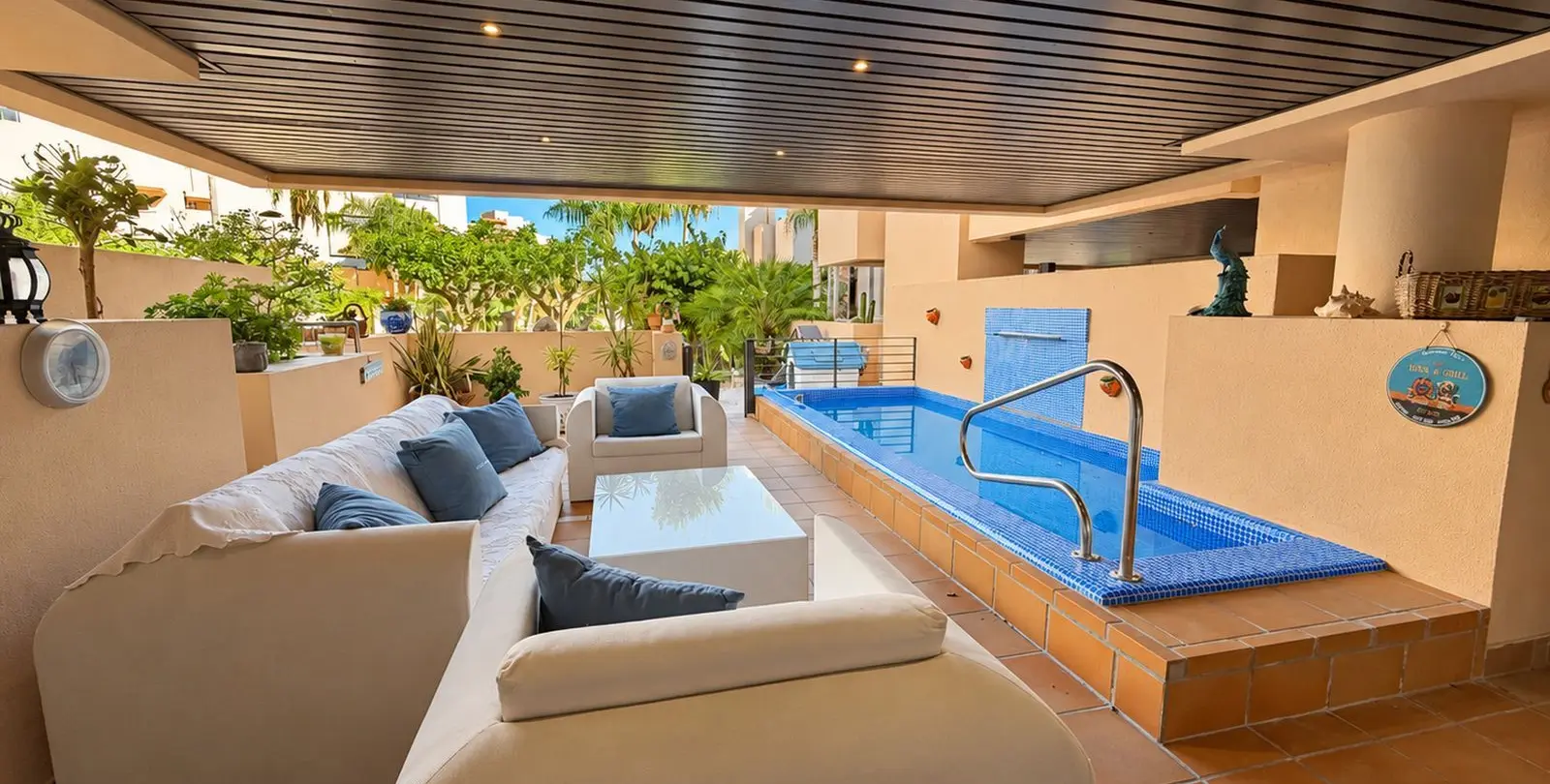 Venta de apartamento en planta baja en Estepona 6