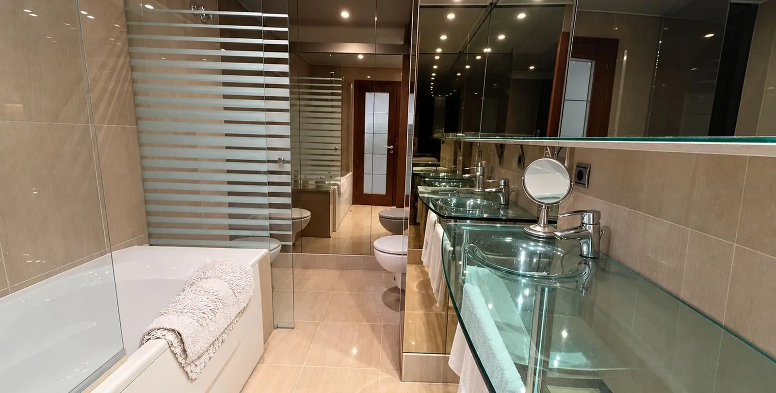 Venta de apartamento en planta baja en Estepona 10