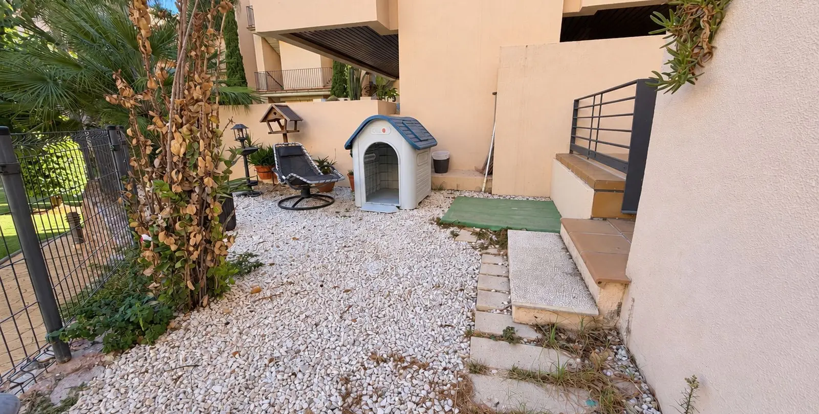 Venta de apartamento en planta baja en Estepona 20