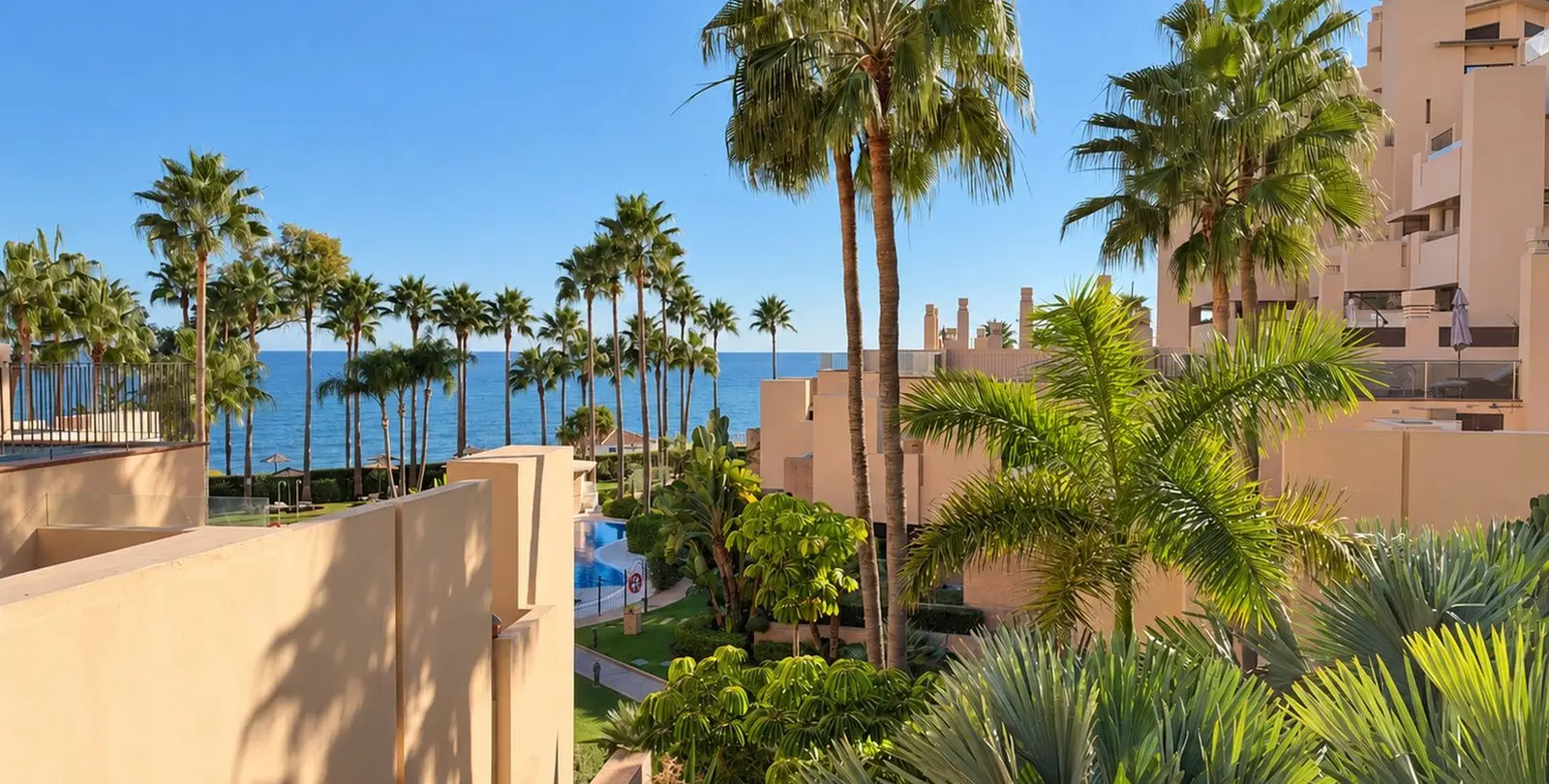 Venta de apartamento en planta baja en Estepona 26