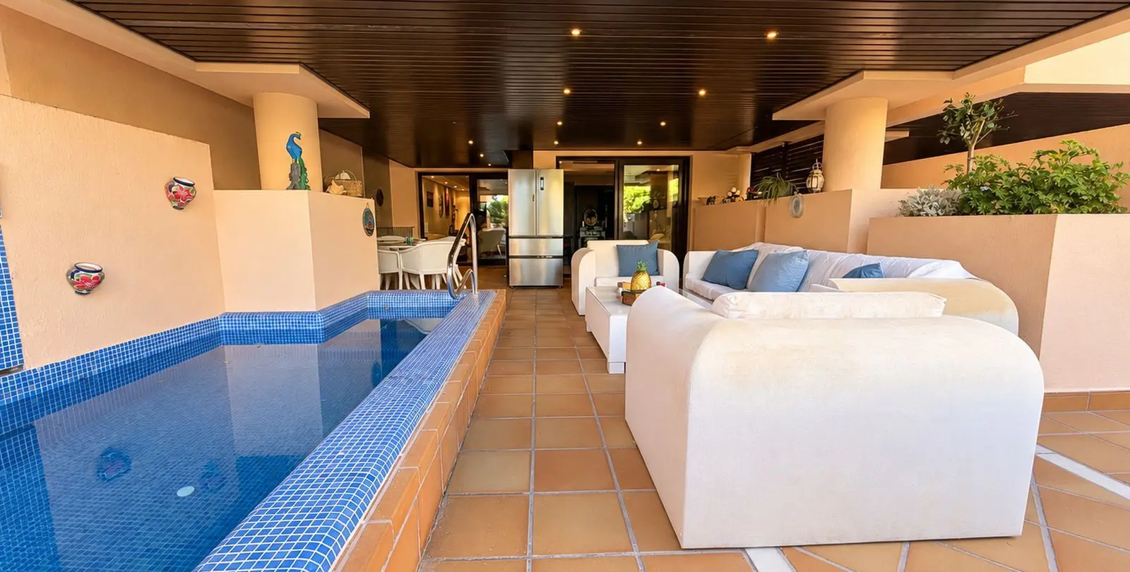 Продажа апартаментов на первом этаже в Estepona 7
