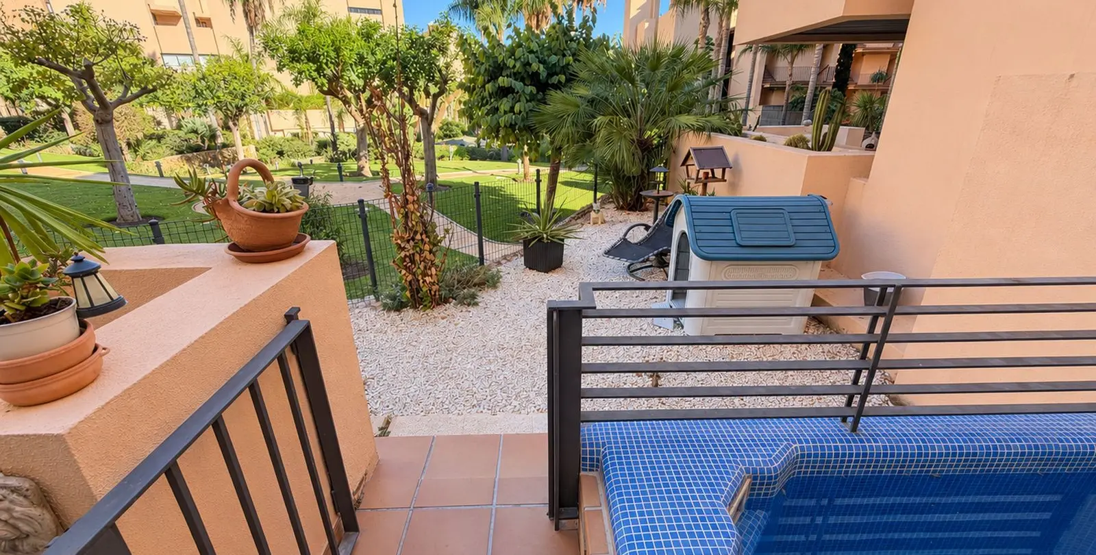 Продажа апартаментов на первом этаже в Estepona 19