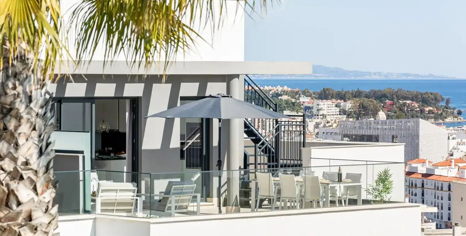 Продажа двухуровневого пентхауса в Estepona 4