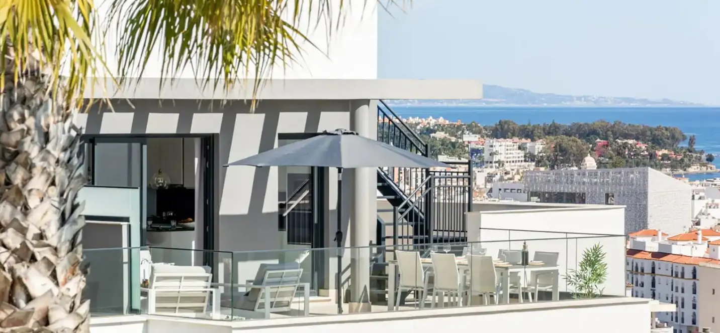 Продажа двухуровневого пентхауса в Estepona 3