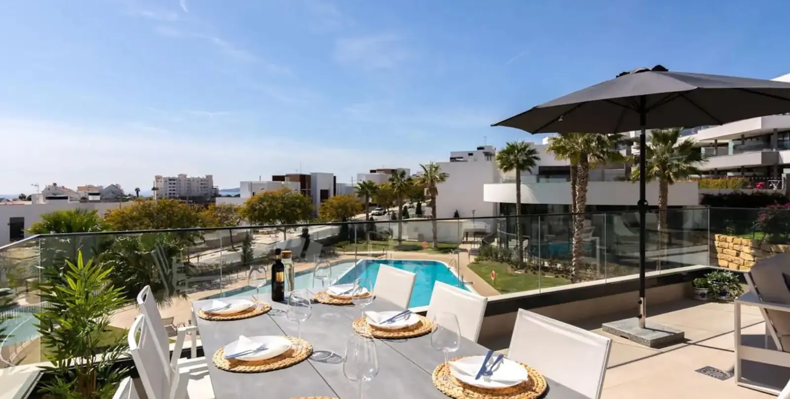 Продажа двухуровневого пентхауса в Estepona 6
