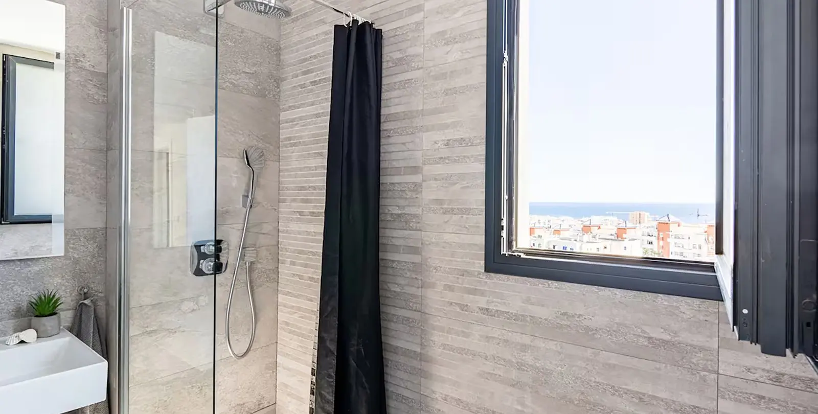 Продажа двухуровневого пентхауса в Estepona 19