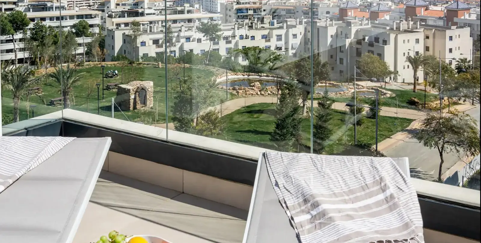 Продажа двухуровневого пентхауса в Estepona 27
