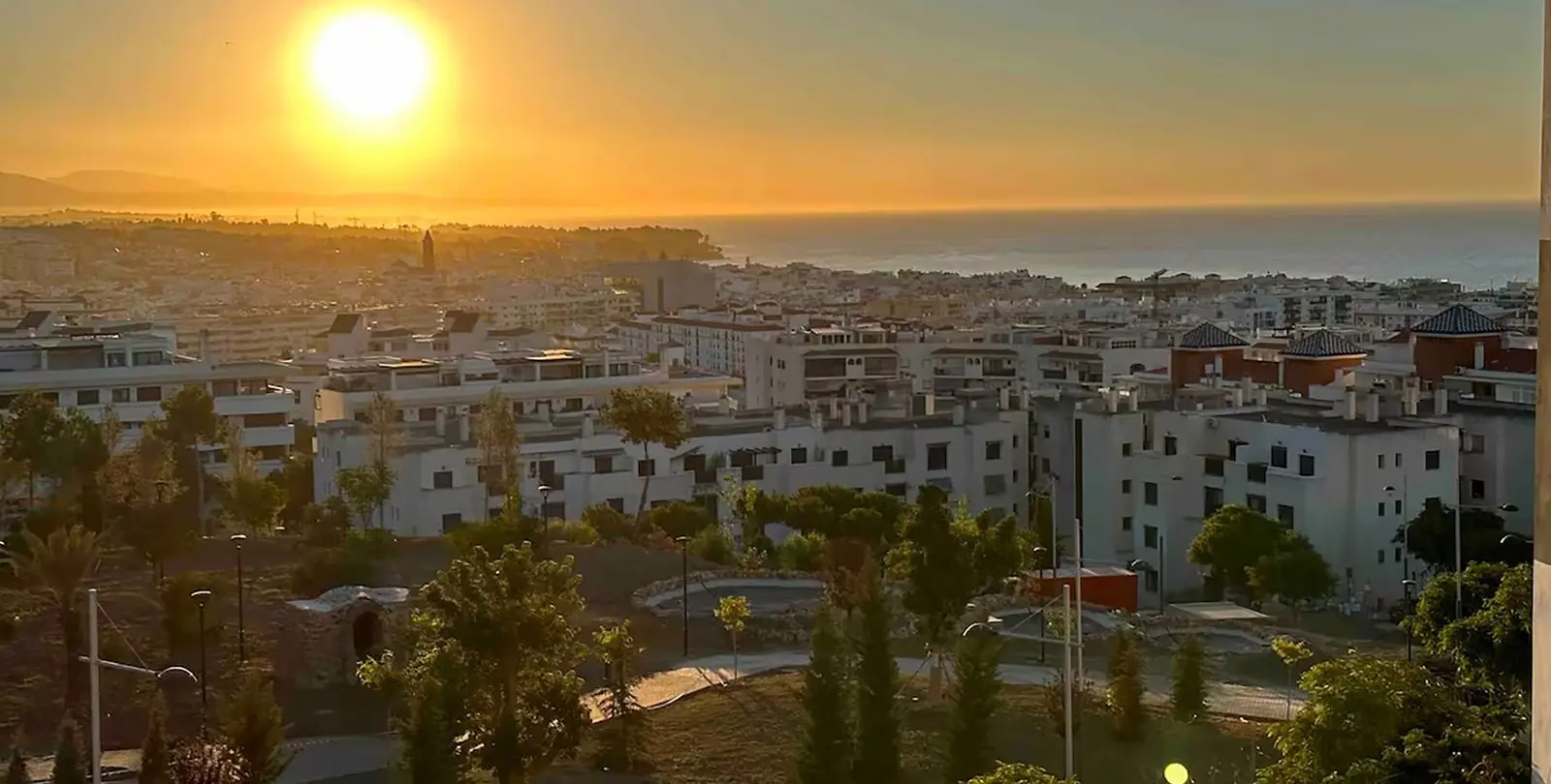 Продажа двухуровневого пентхауса в Estepona 31