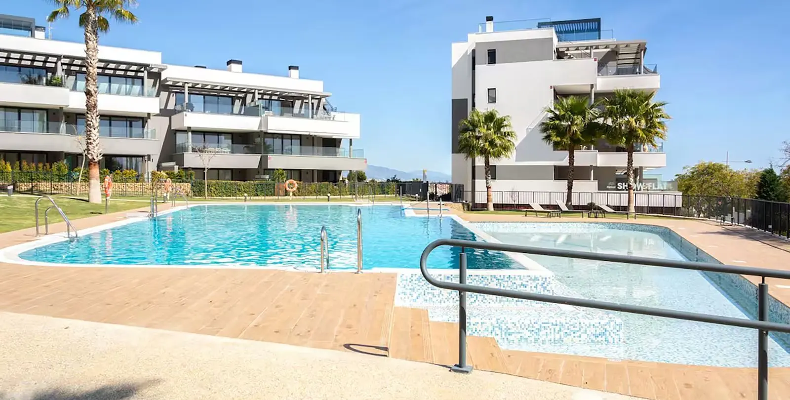 Продажа двухуровневого пентхауса в Estepona 37