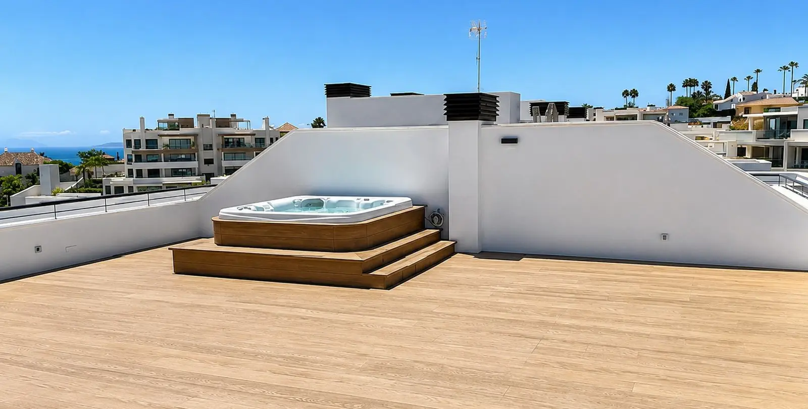 Продажа двухуровневого пентхауса в Estepona 24