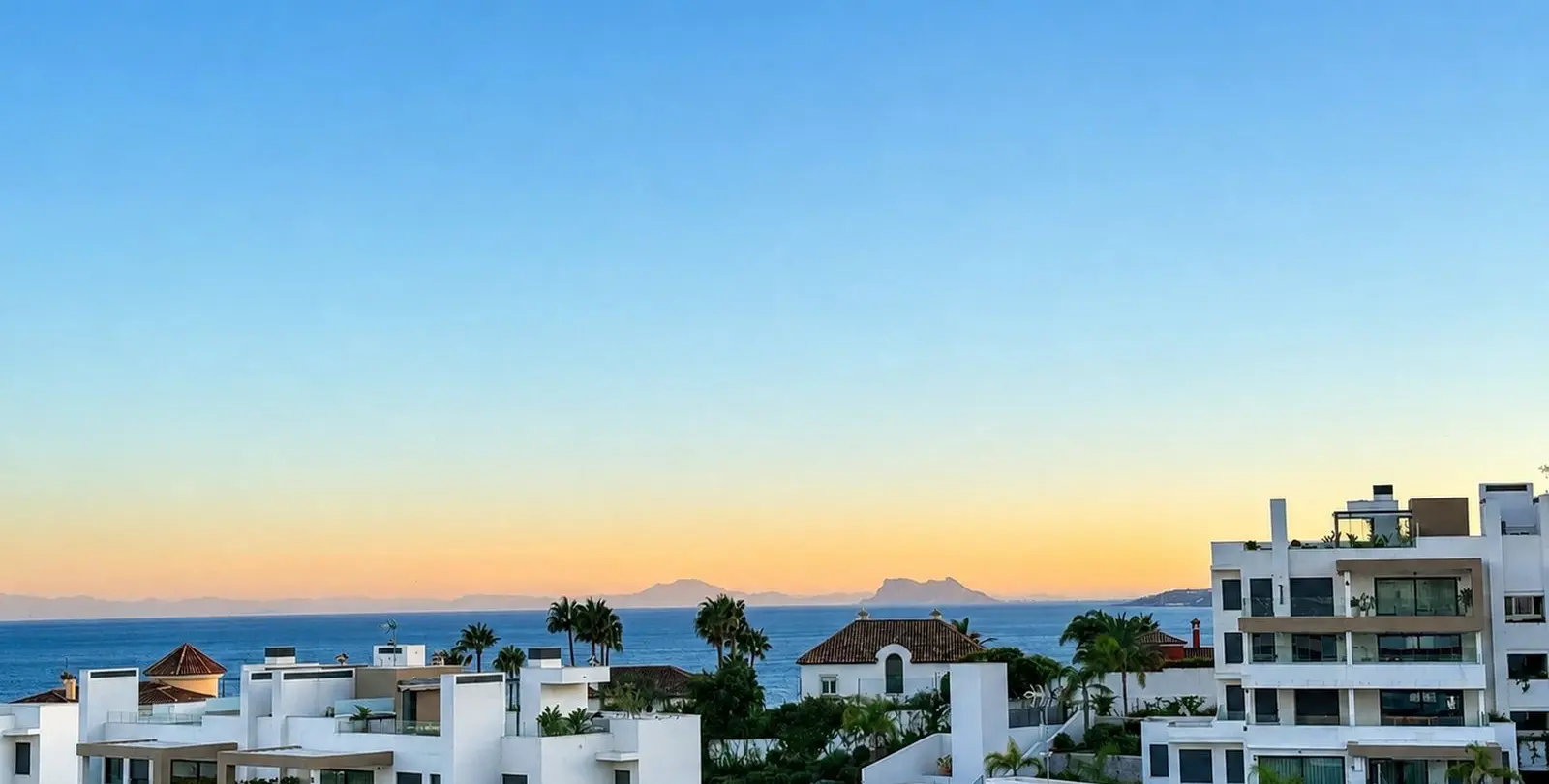 Продажа двухуровневого пентхауса в Estepona 30