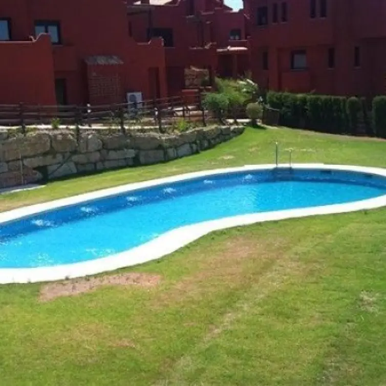 Venta de apartamento en planta baja en Casares Playa