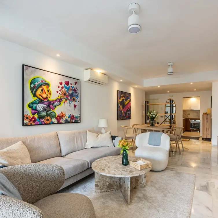 Sale of ground floor apartment in El Paraiso
