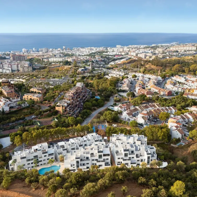 Sale of middle floor apartment in Marbella