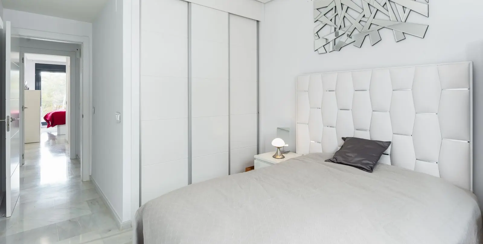 Venta de apartamento en planta media en Marbella 18