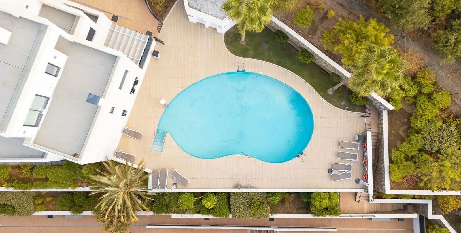 Venta de apartamento en planta media en Marbella 27