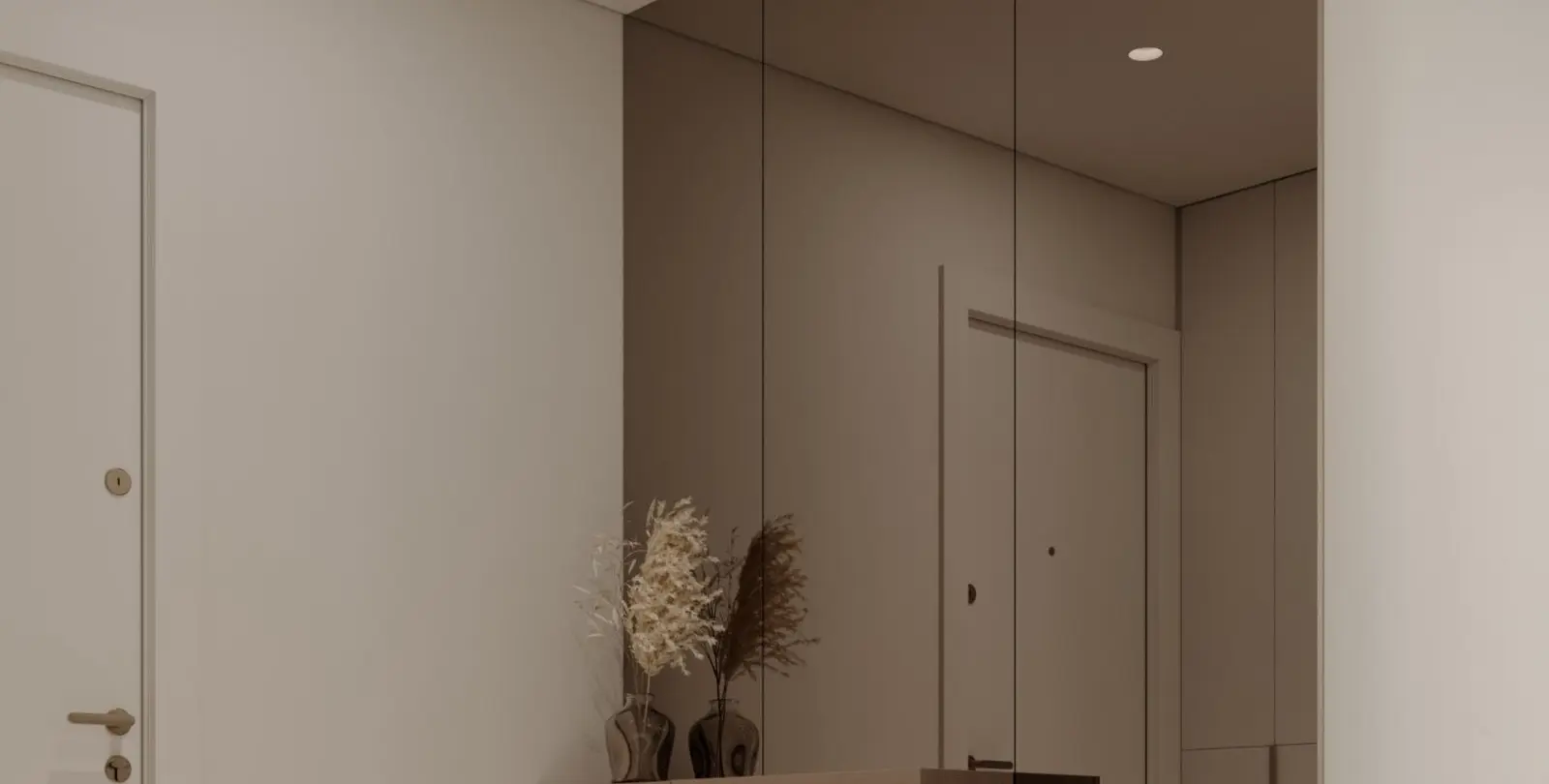 Продажа апартаментов на первом этаже в New Golden Mile 81