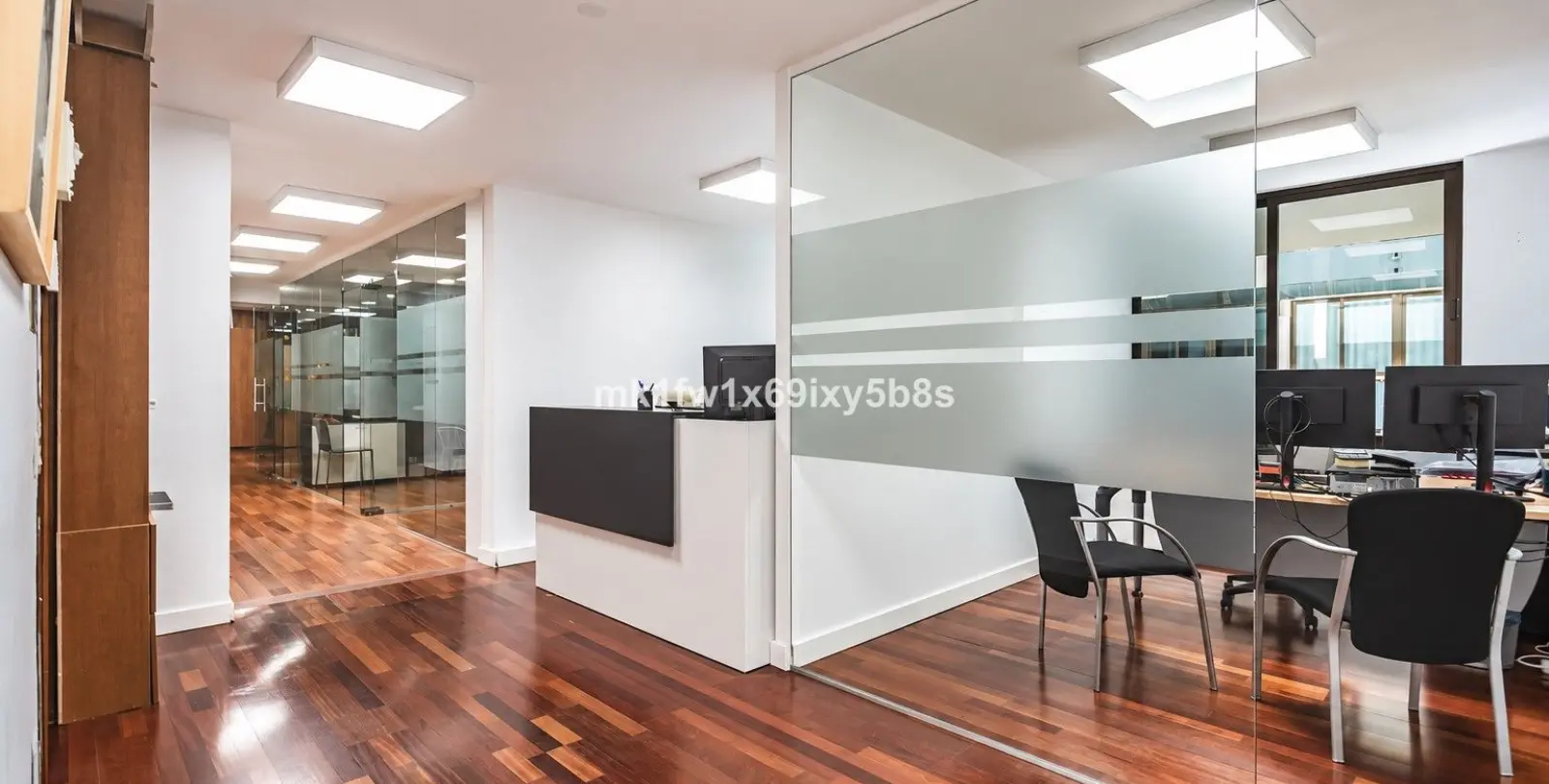 Venta de oficina en Marbella 1