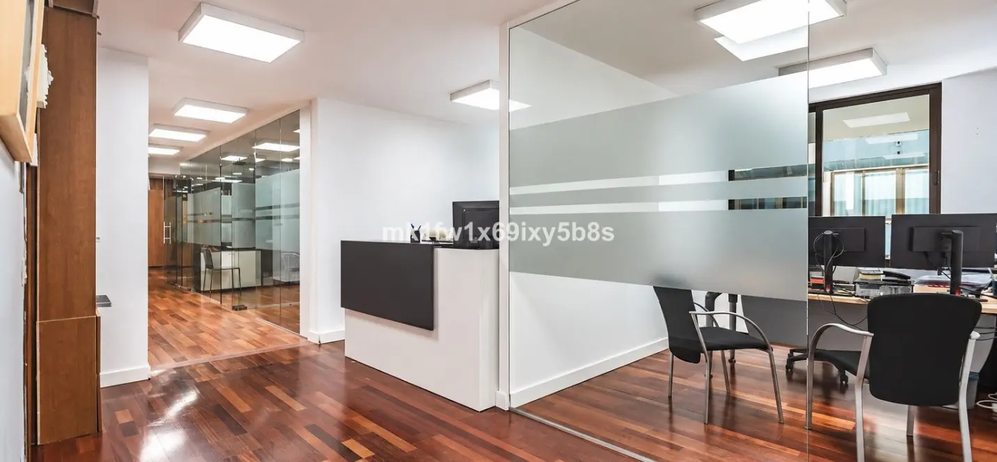 Venta de oficina en Marbella 0