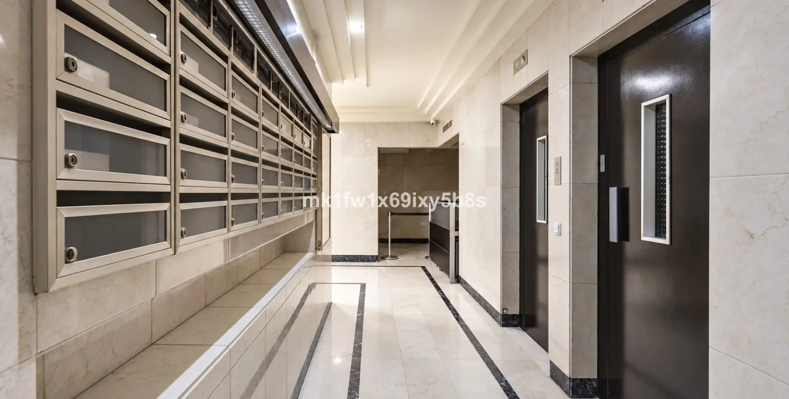 Venta de oficina en Marbella 2