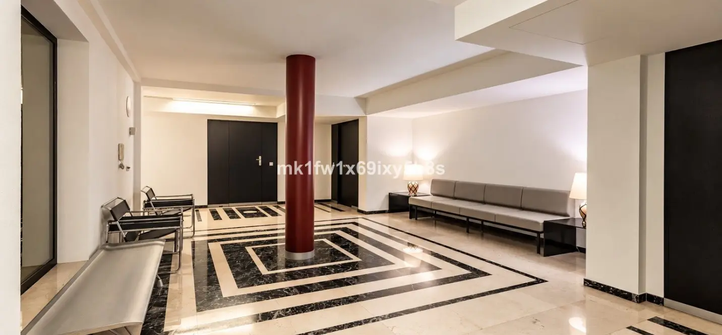 Venta de oficina en Marbella 2