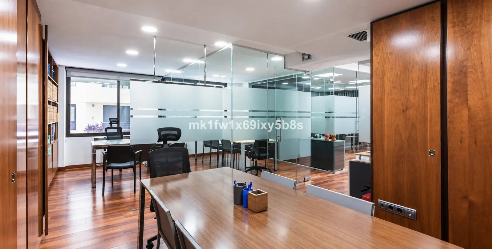 Venta de oficina en Marbella 7