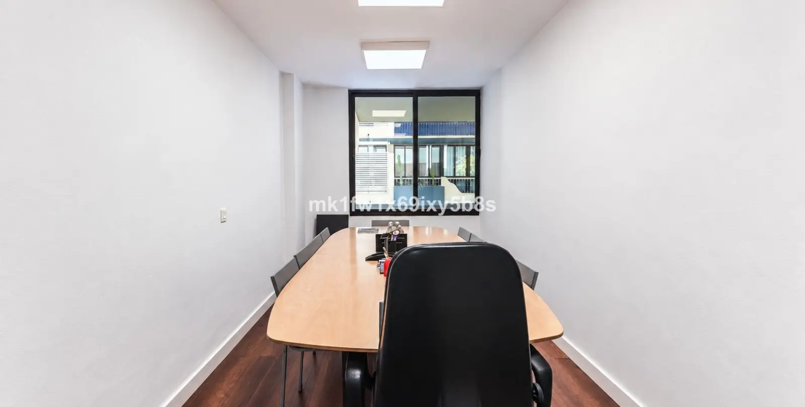 Venta de oficina en Marbella 13