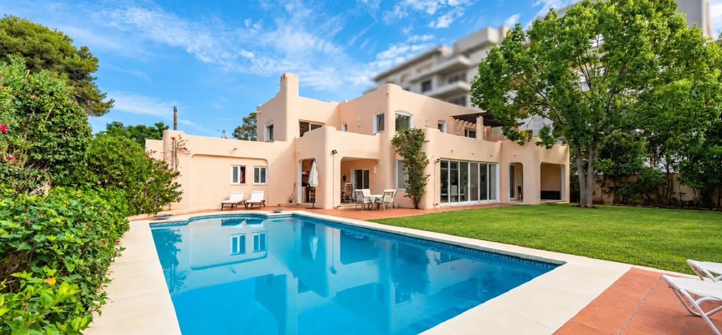Venta de villa independiente en El Paraiso 0