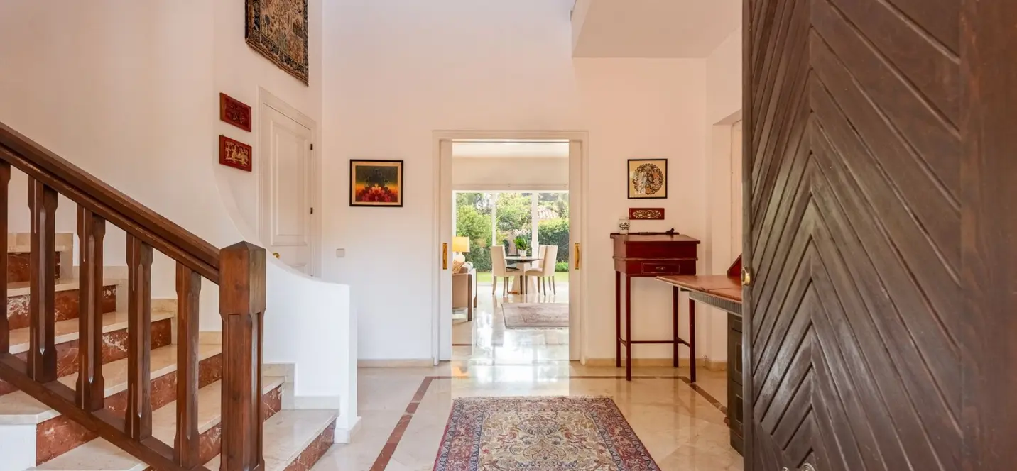 Venta de villa independiente en El Paraiso 1