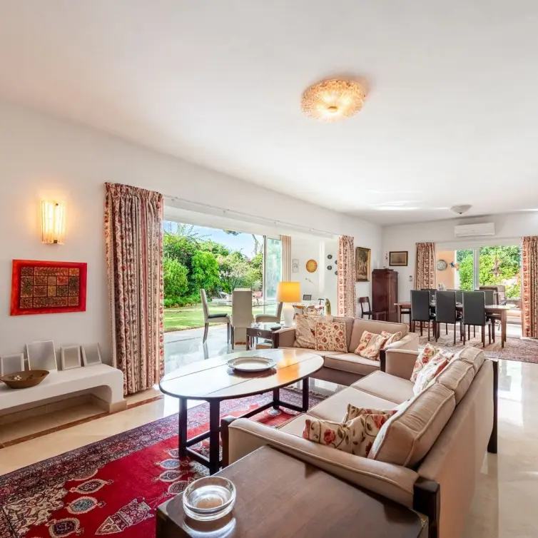 Venta de villa independiente en El Paraiso