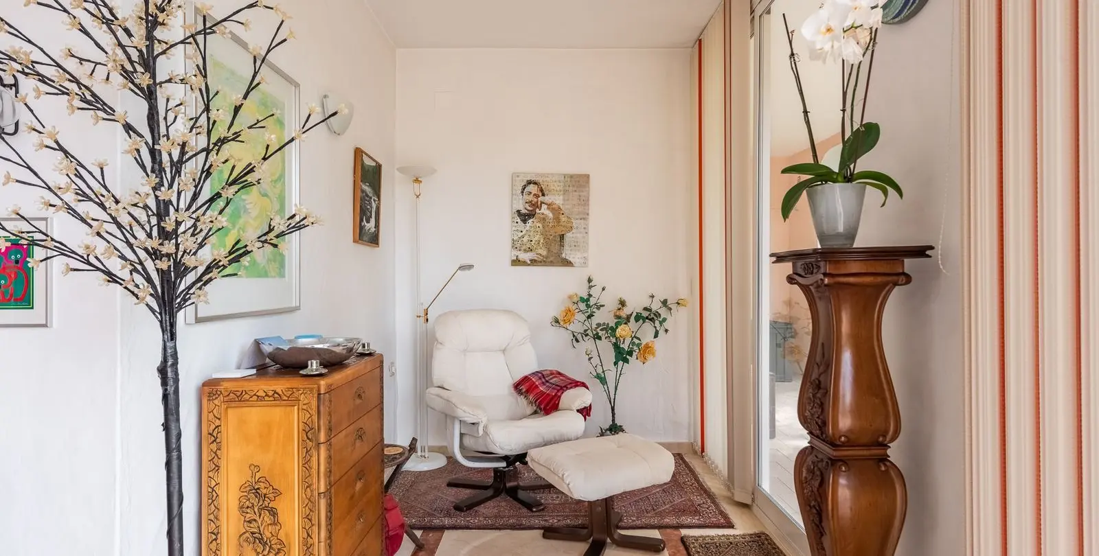Venta de villa independiente en El Paraiso 14