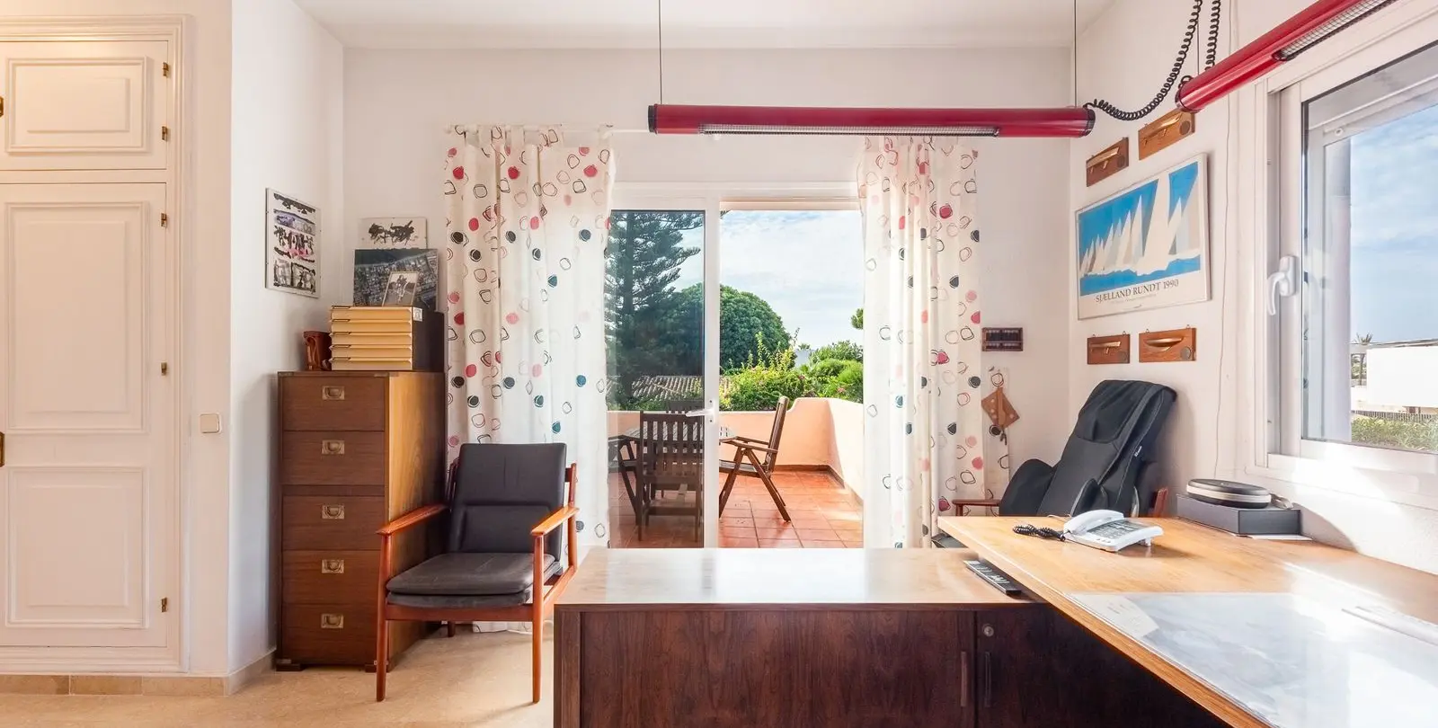 Venta de villa independiente en El Paraiso 21