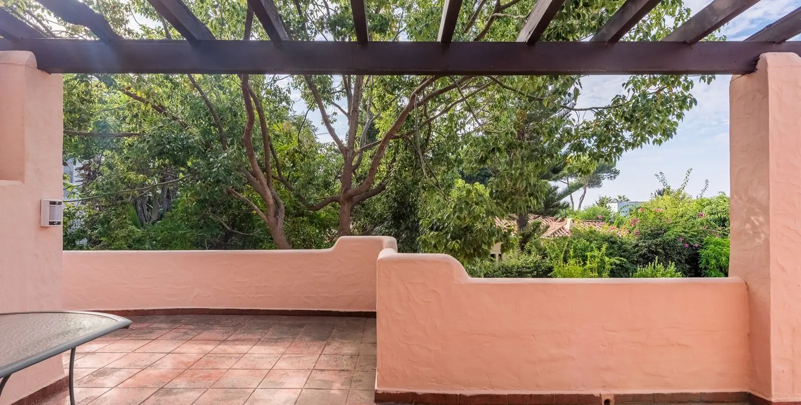 Venta de villa independiente en El Paraiso 32