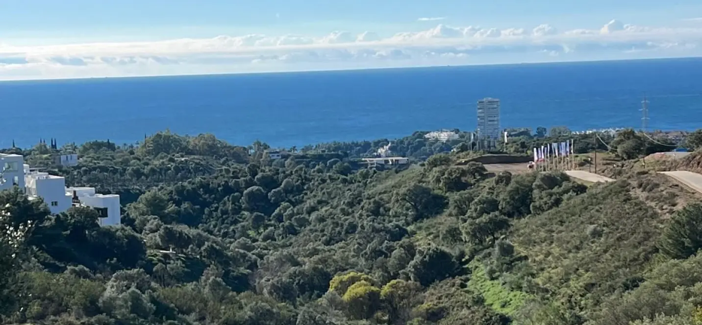 Venta de parcela residencial en Altos de los Monteros 1