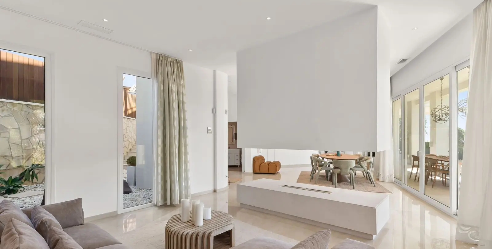Venta de villa independiente en El Rosario 12