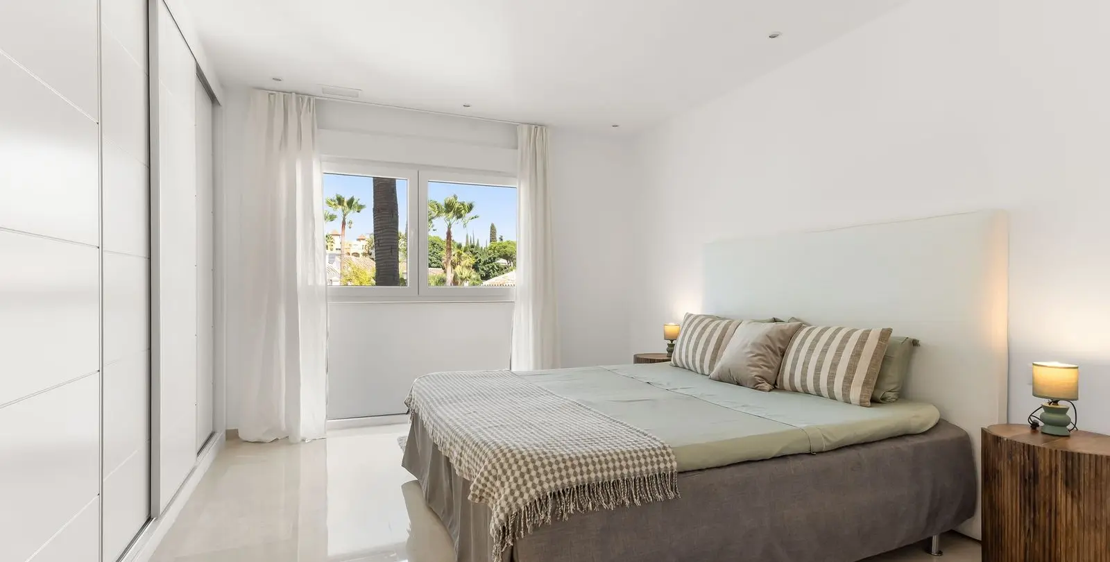 Venta de villa independiente en El Rosario 26