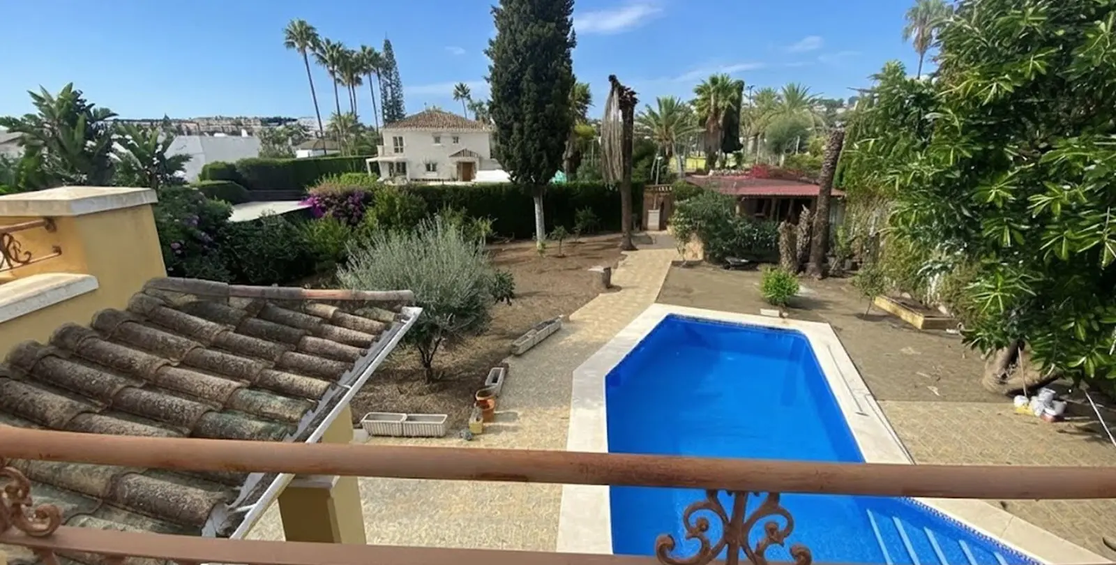 Venta de villa independiente en Nueva Andalucía 2