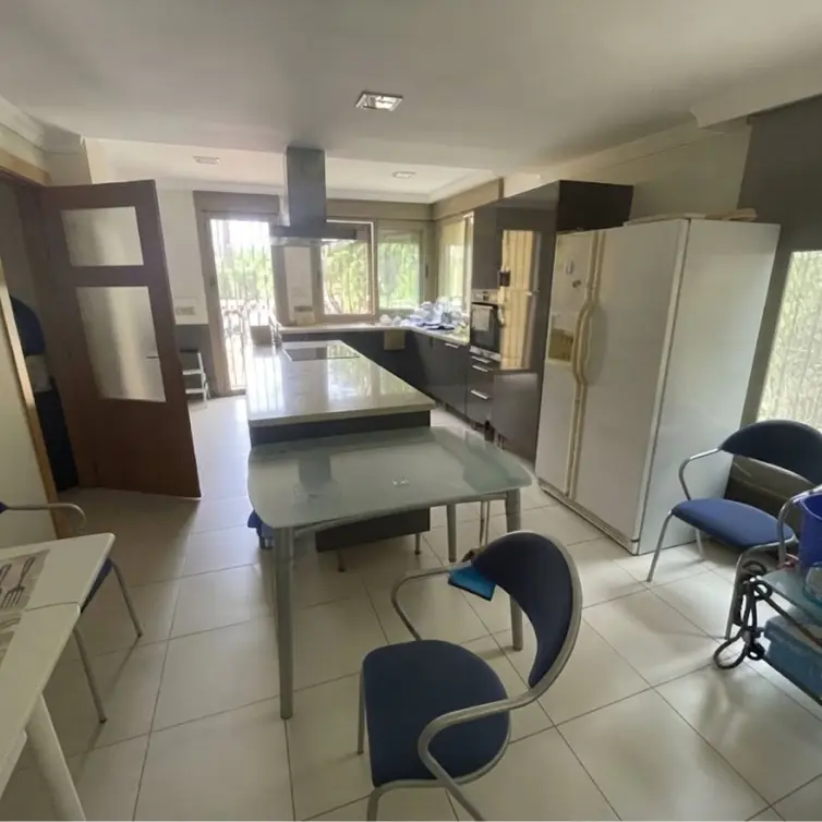 Venta de villa independiente en Nueva Andalucía