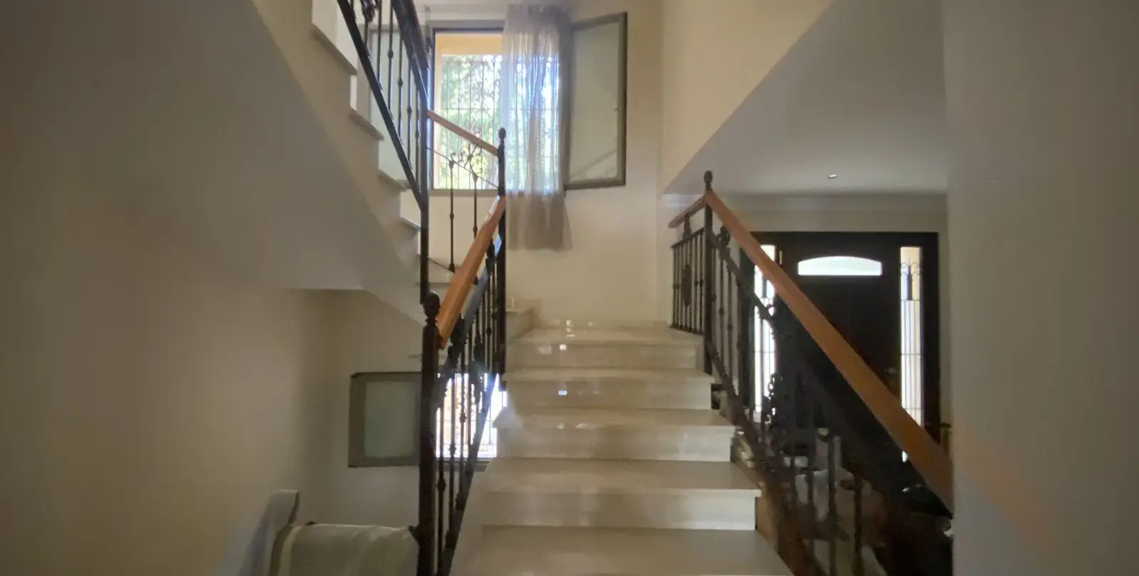 Venta de villa independiente en Nueva Andalucía 13