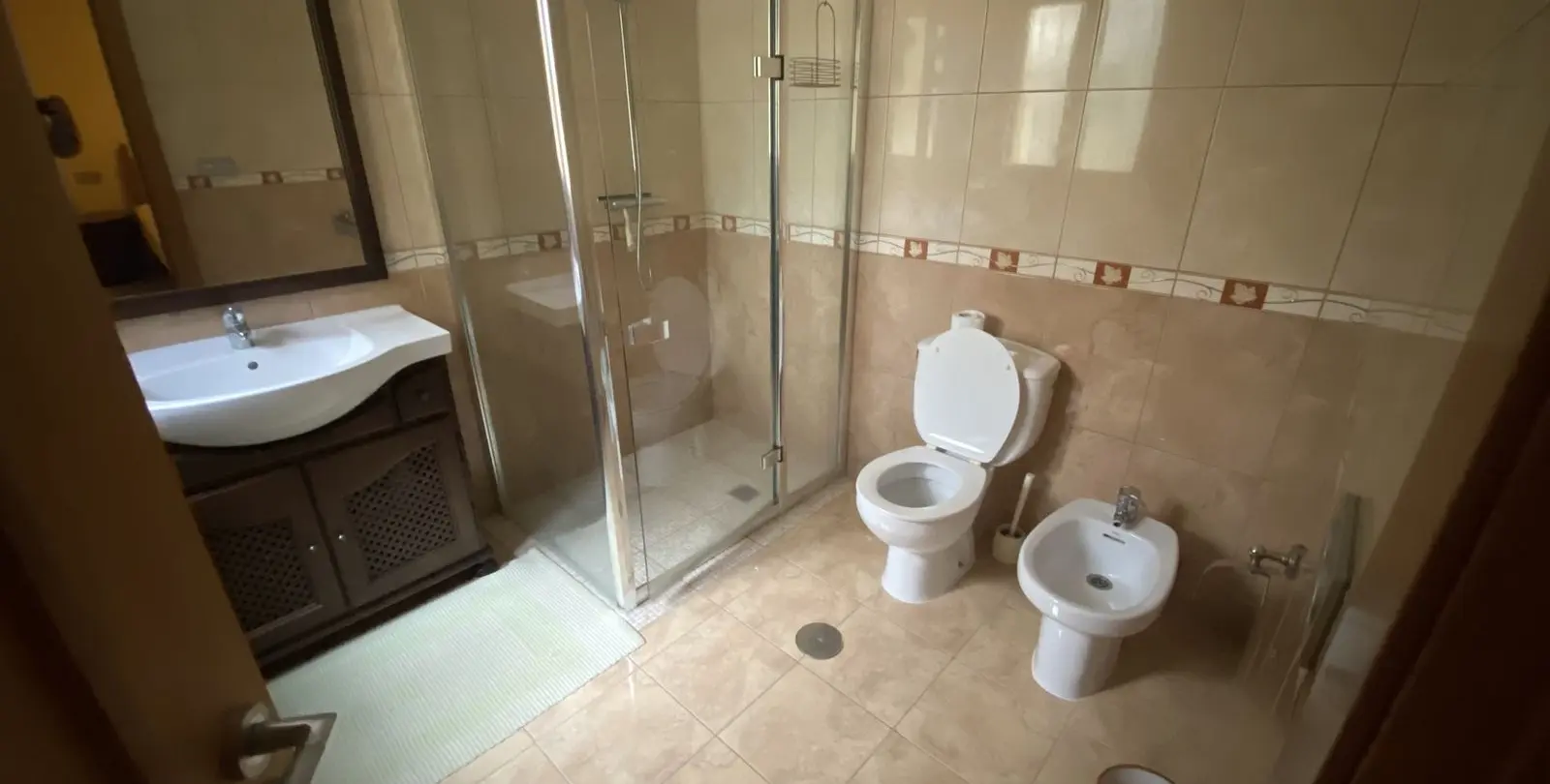 Venta de villa independiente en Nueva Andalucía 24