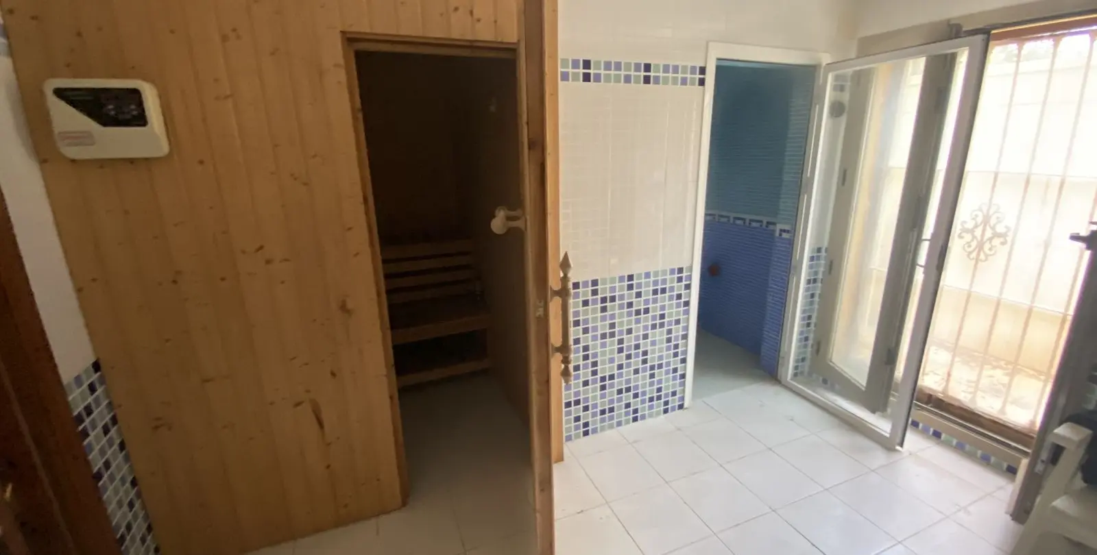 Venta de villa independiente en Nueva Andalucía 32