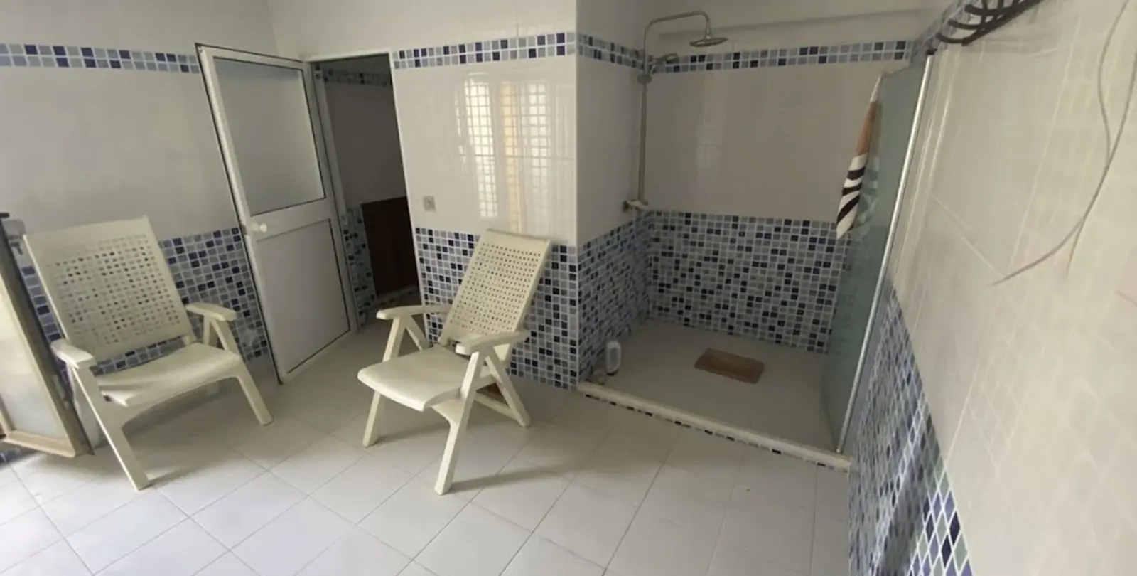 Venta de villa independiente en Nueva Andalucía 33