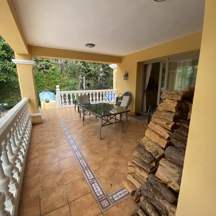 Venta de villa independiente en Nueva Andalucía