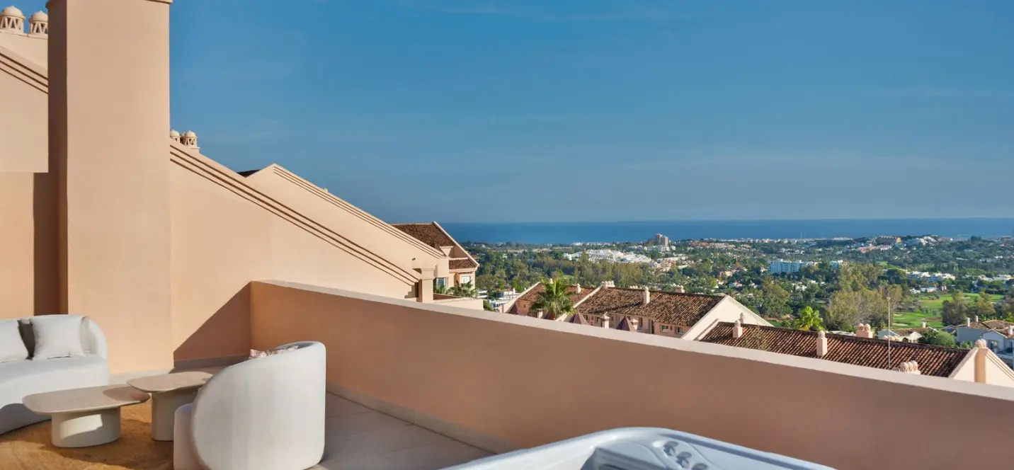 Venta de ático dúplex en Marbella 2