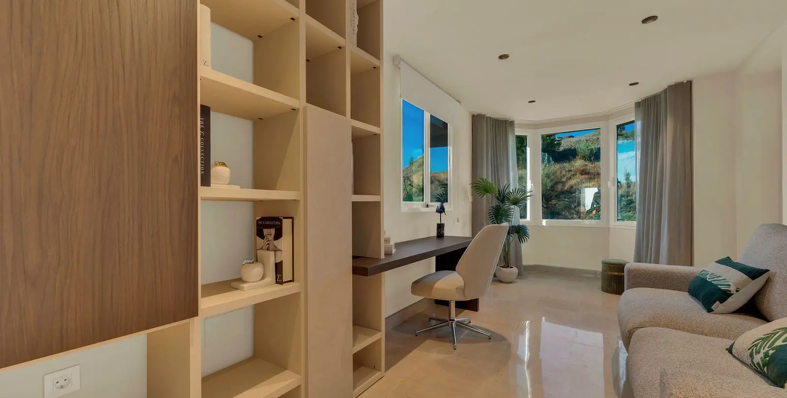 Venta de ático dúplex en Marbella 18
